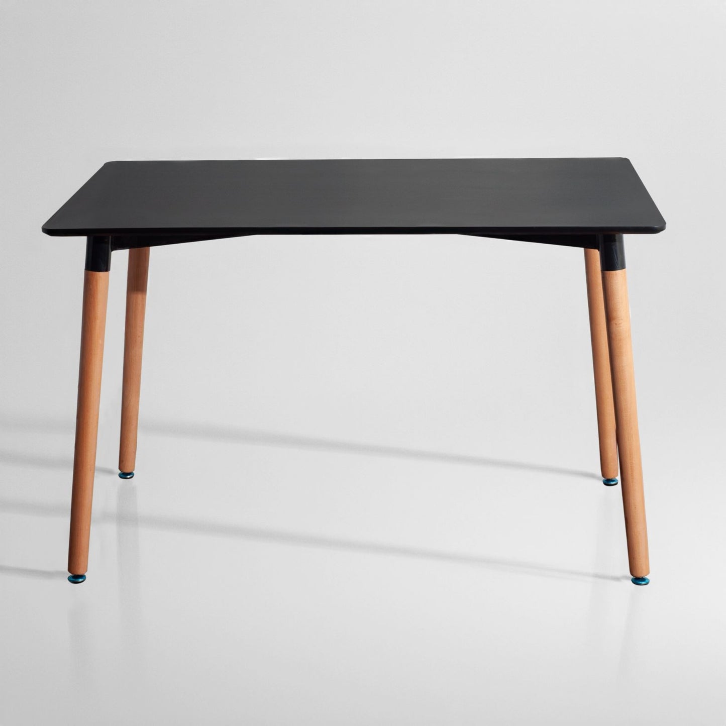 Comedor 4 sillas Negro modelo Alberta